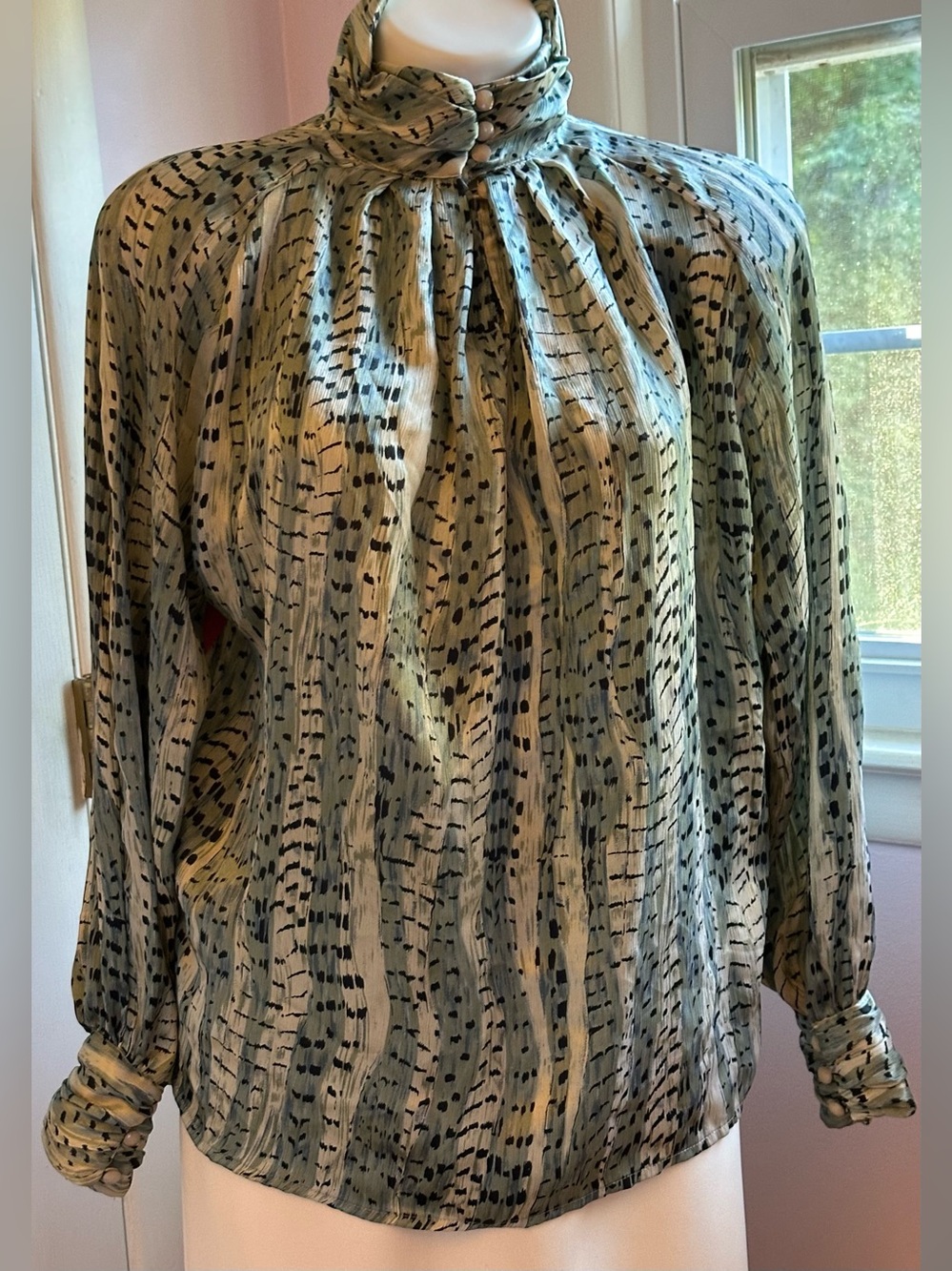 TESS PARIS MILAXO Green Cream Black Satin High Mock Neck Collar Button Sz 14.